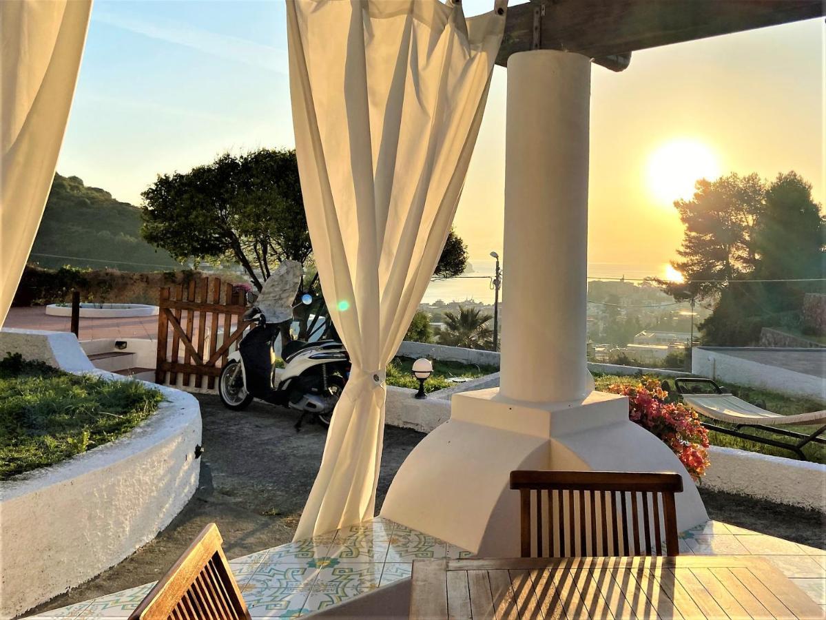 Villa La Milanina Lipari  Exterior photo